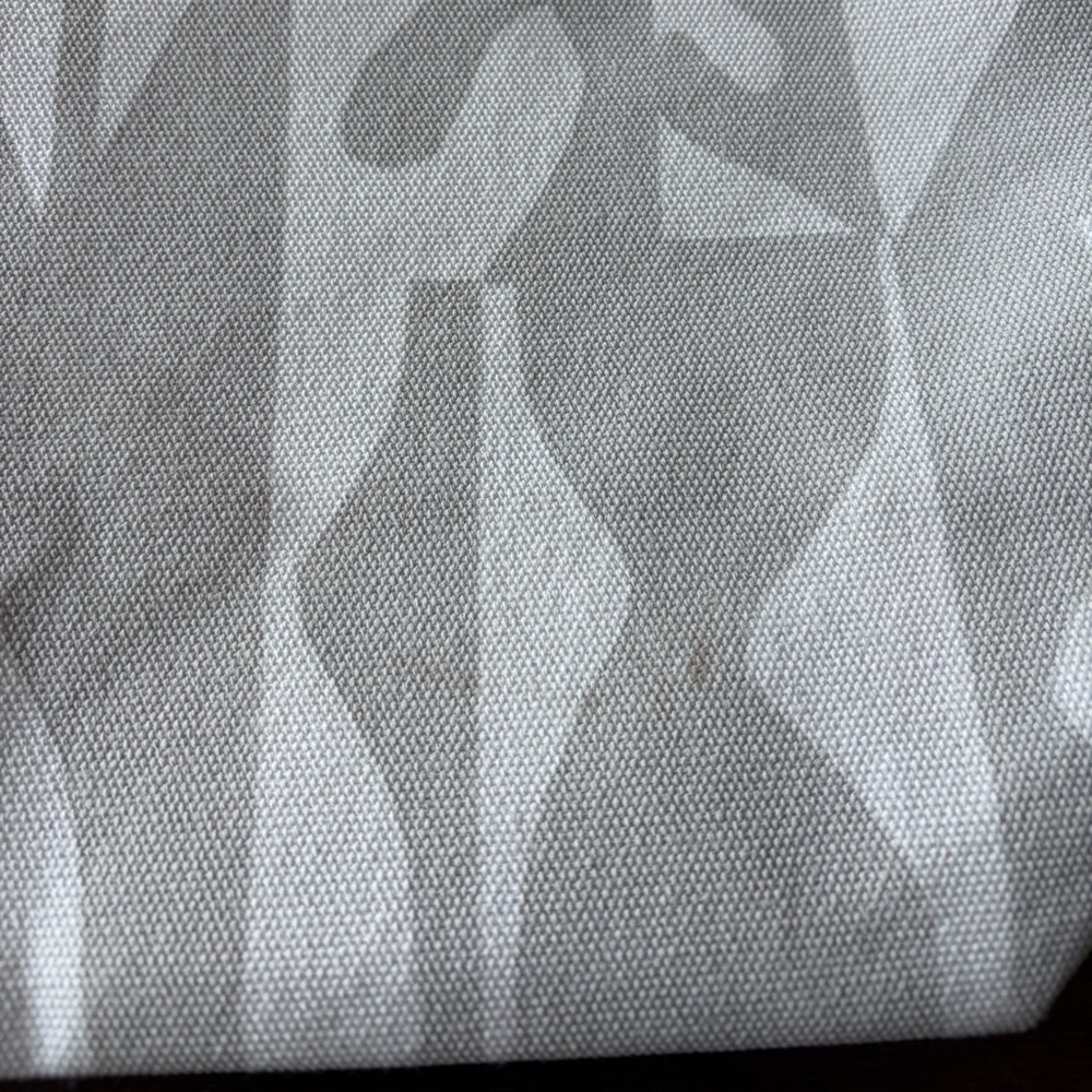 Vuori 10 year Anniversary Patterned Tote Bag - Picture 9 of 9